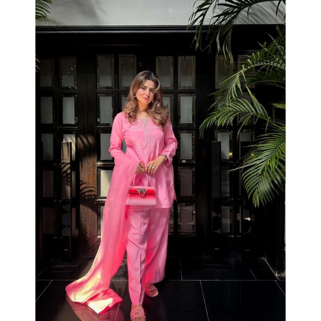 Bow Pink